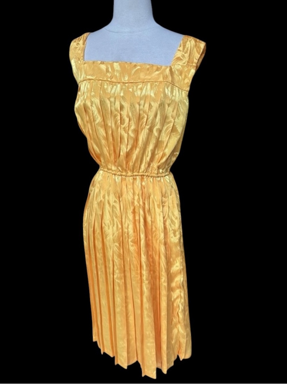 1950s Bright Yellow Brocade Silk Blend w/Gilt Finish Square Neckline Pleated Sun